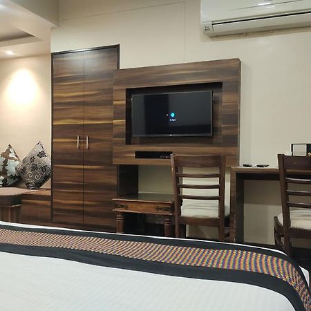 Hotel Rang Mahal Near Jaipur International Airport المظهر الخارجي الصورة